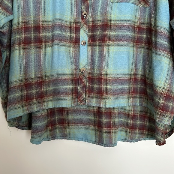 BDG Small Shacket - Picture 7 of 8